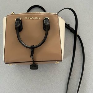 Michael Kors Shoulder Bag/Handbag